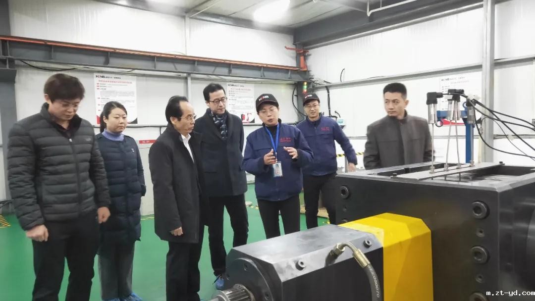 luoyang hongyuan bearings YRT rotary table bearings,crossed roller bearings.jpg